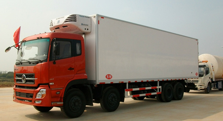 河北張家口廠家專業銷售垃圾車、灑水車、冷藏車，聯系電話 13997858099